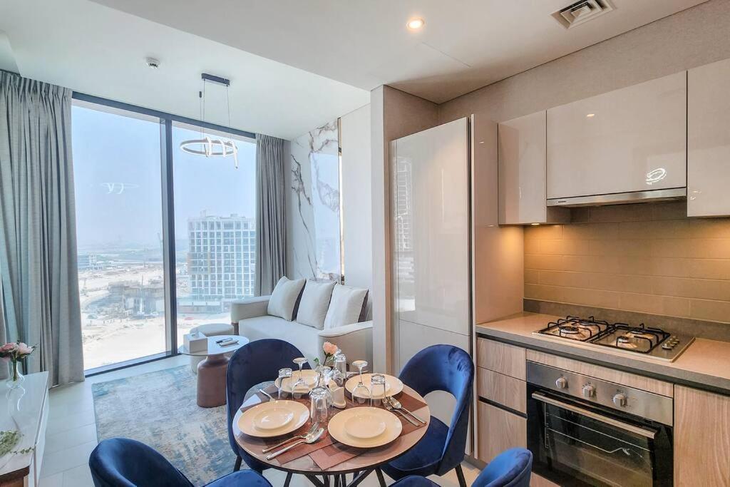 By Latinem Luxury 1br W1006 Near Burj Khalifa دبي